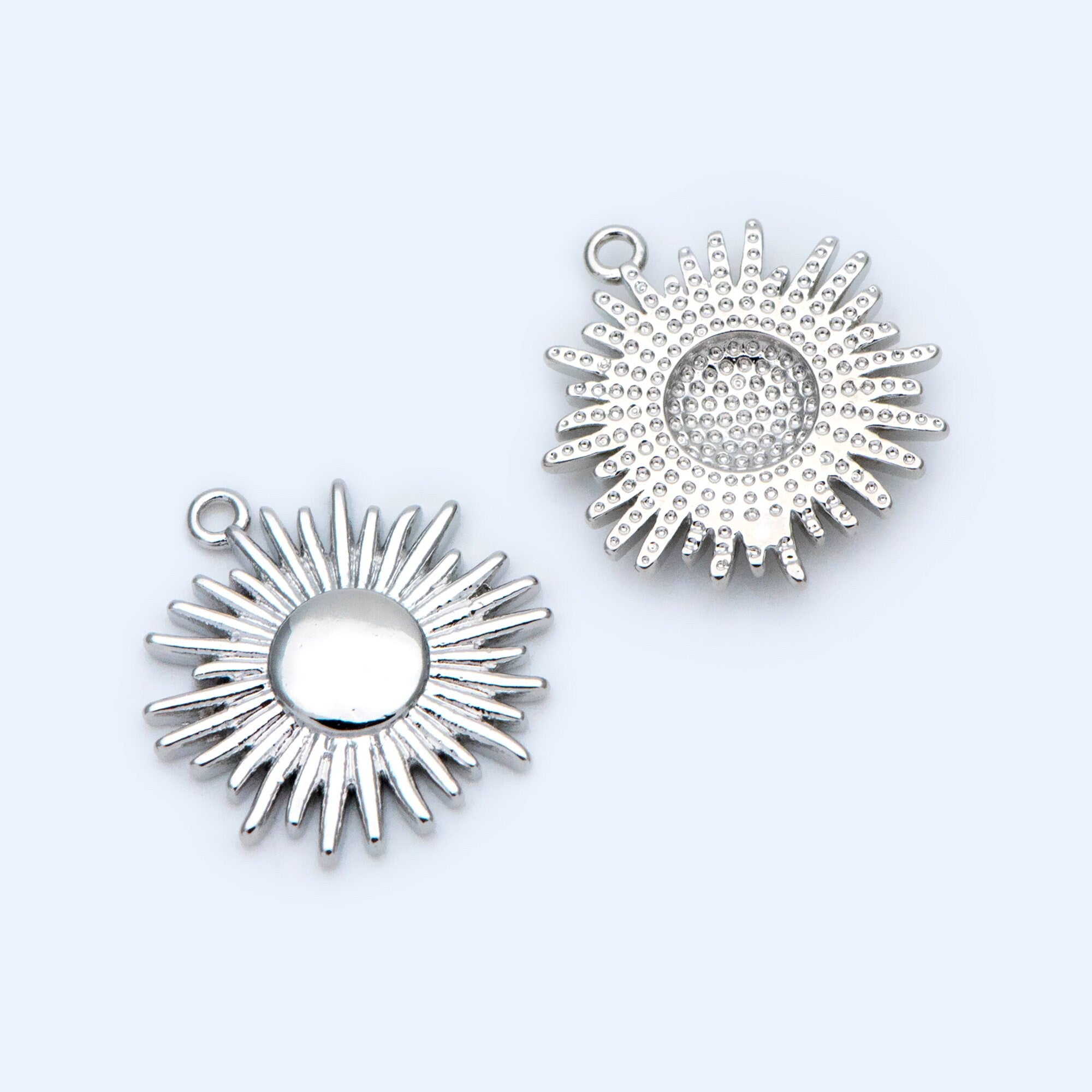 4pcs Gold/ Silver Tone Round Sun Charms 16x14mm, 18K Gold/ Rhodium plated Brass, Disk Sun Pendants (GB-1311-B)